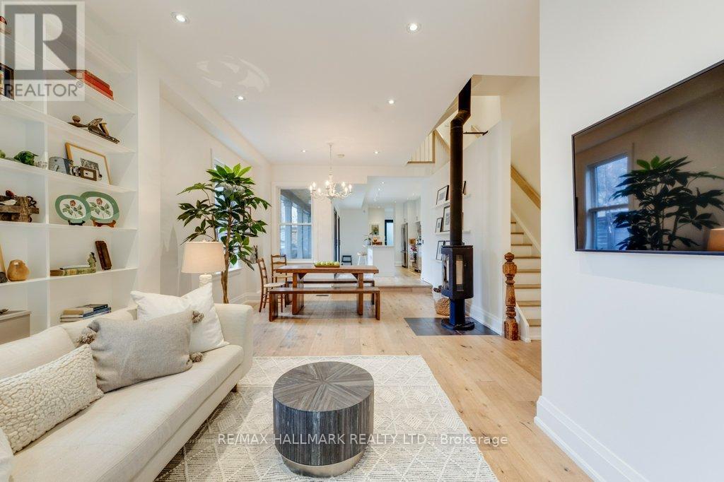 235 Boulton Avenue, Toronto, Ontario  M4M 2J8 - Photo 7 - E13024916