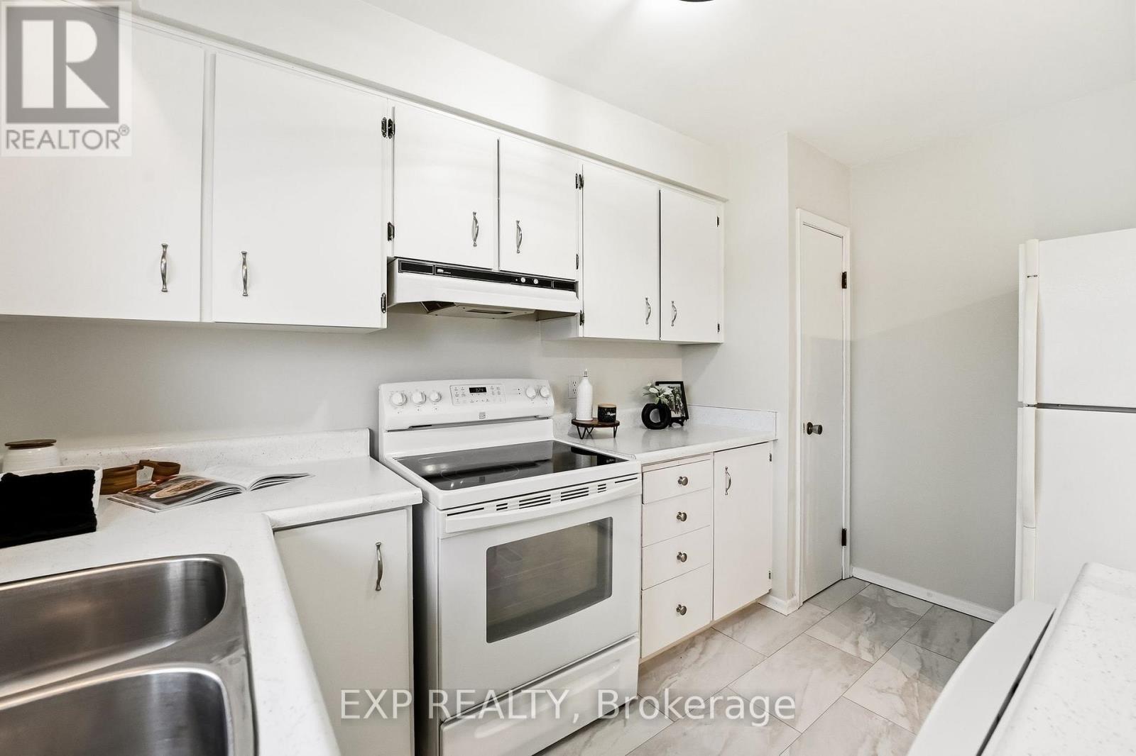 370 Hillcroft Street, Oshawa, Ontario  L1G 2M2 - Photo 17 - E13024924