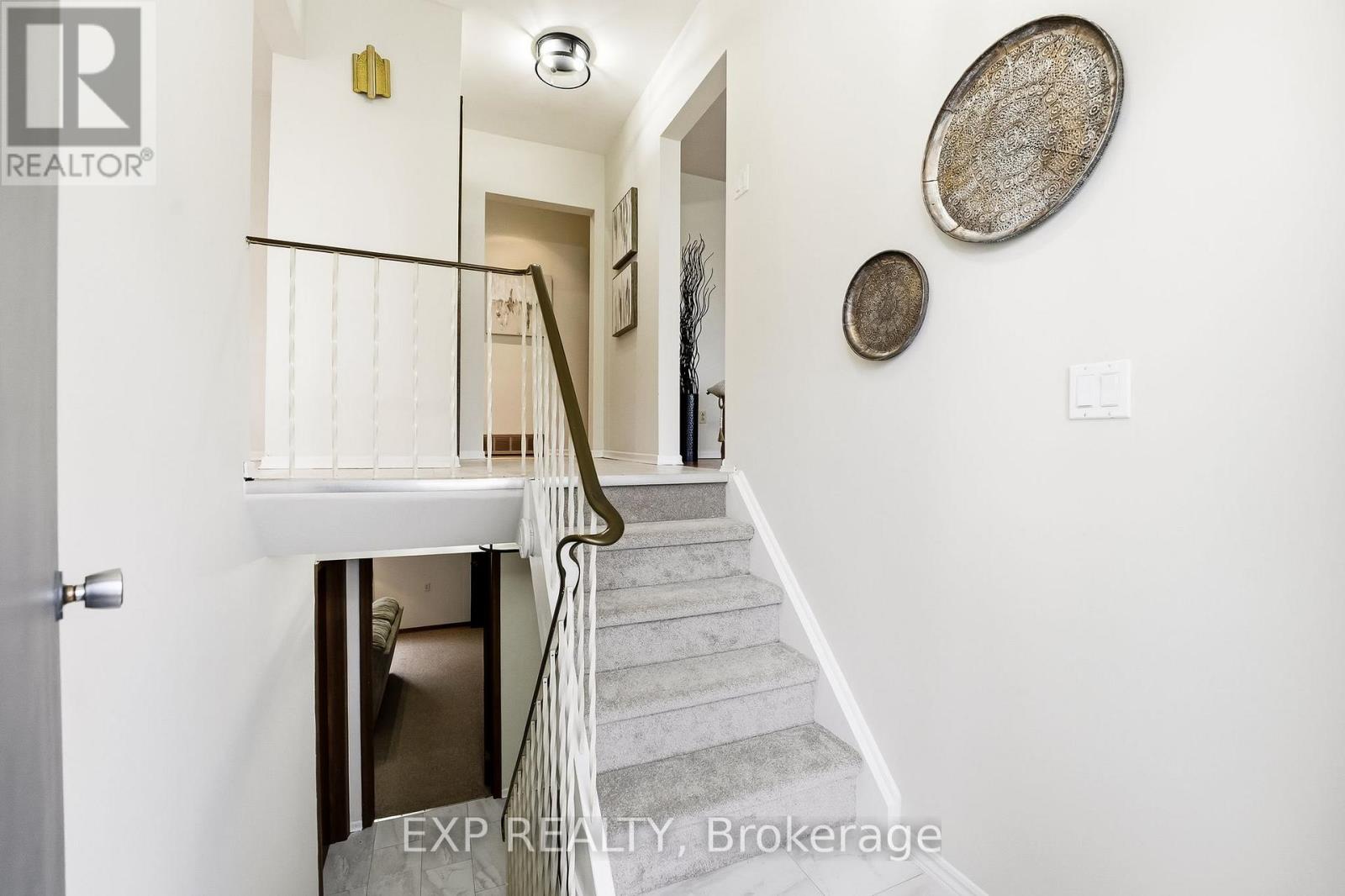 370 Hillcroft Street, Oshawa, Ontario  L1G 2M2 - Photo 7 - E13024924