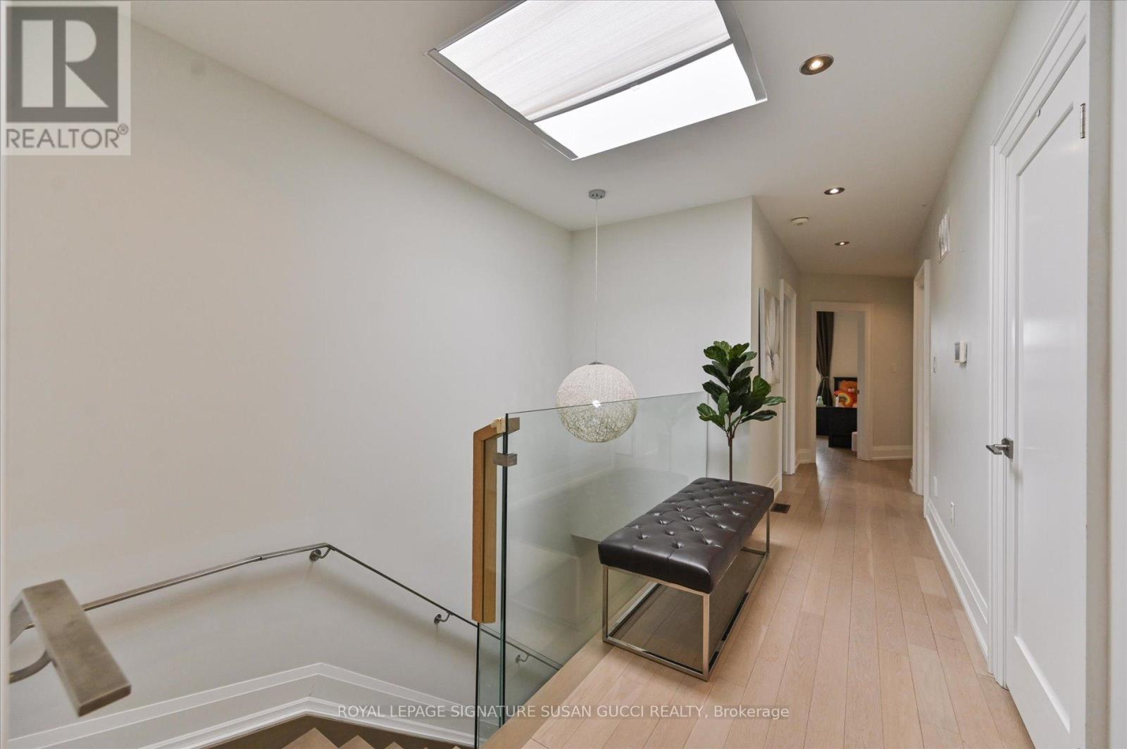 69 Holmstead Avenue, Toronto, Ontario  M4B 1T3 - Photo 27 - E13025010