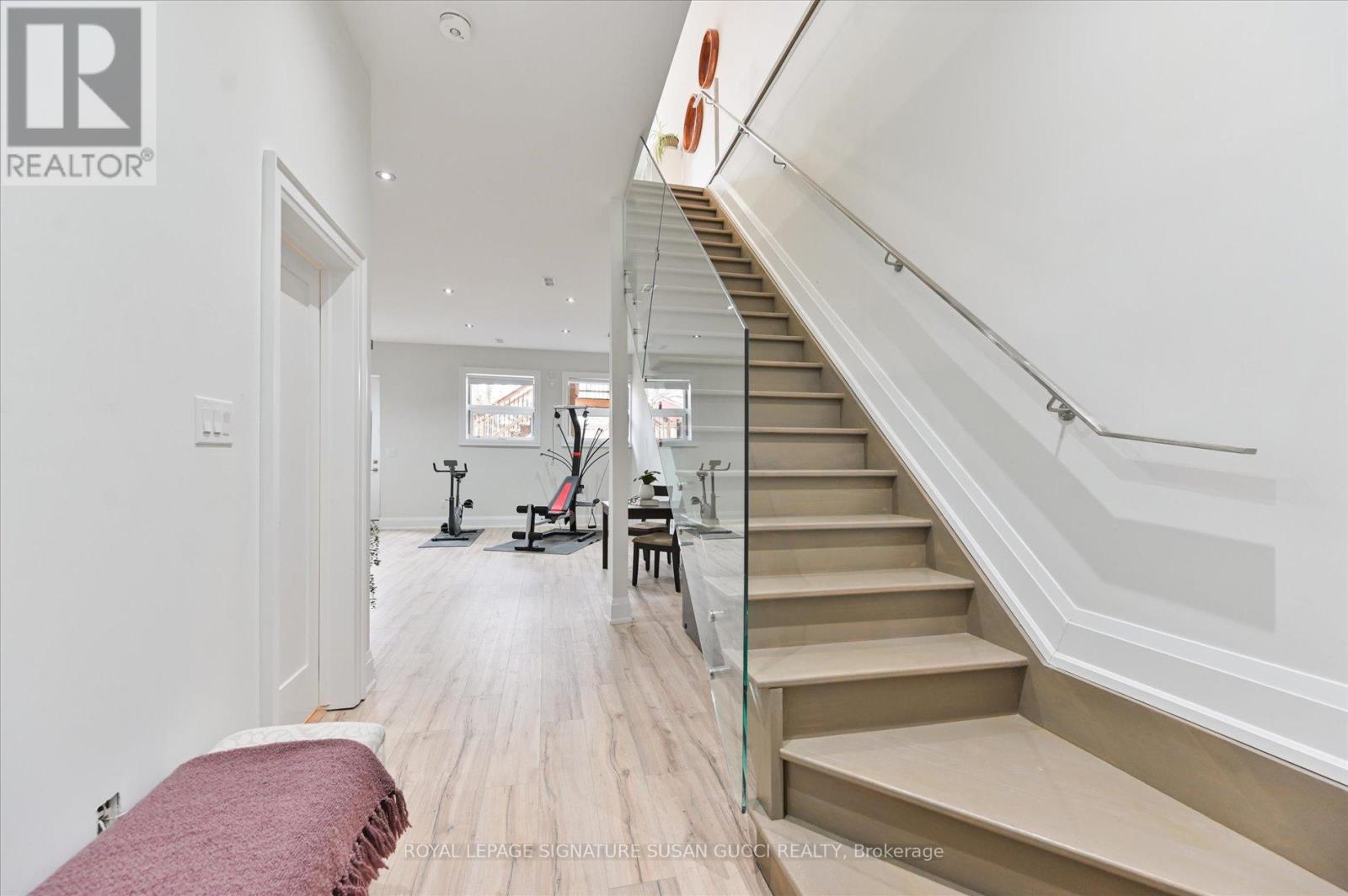 69 Holmstead Avenue, Toronto, Ontario  M4B 1T3 - Photo 38 - E13025010