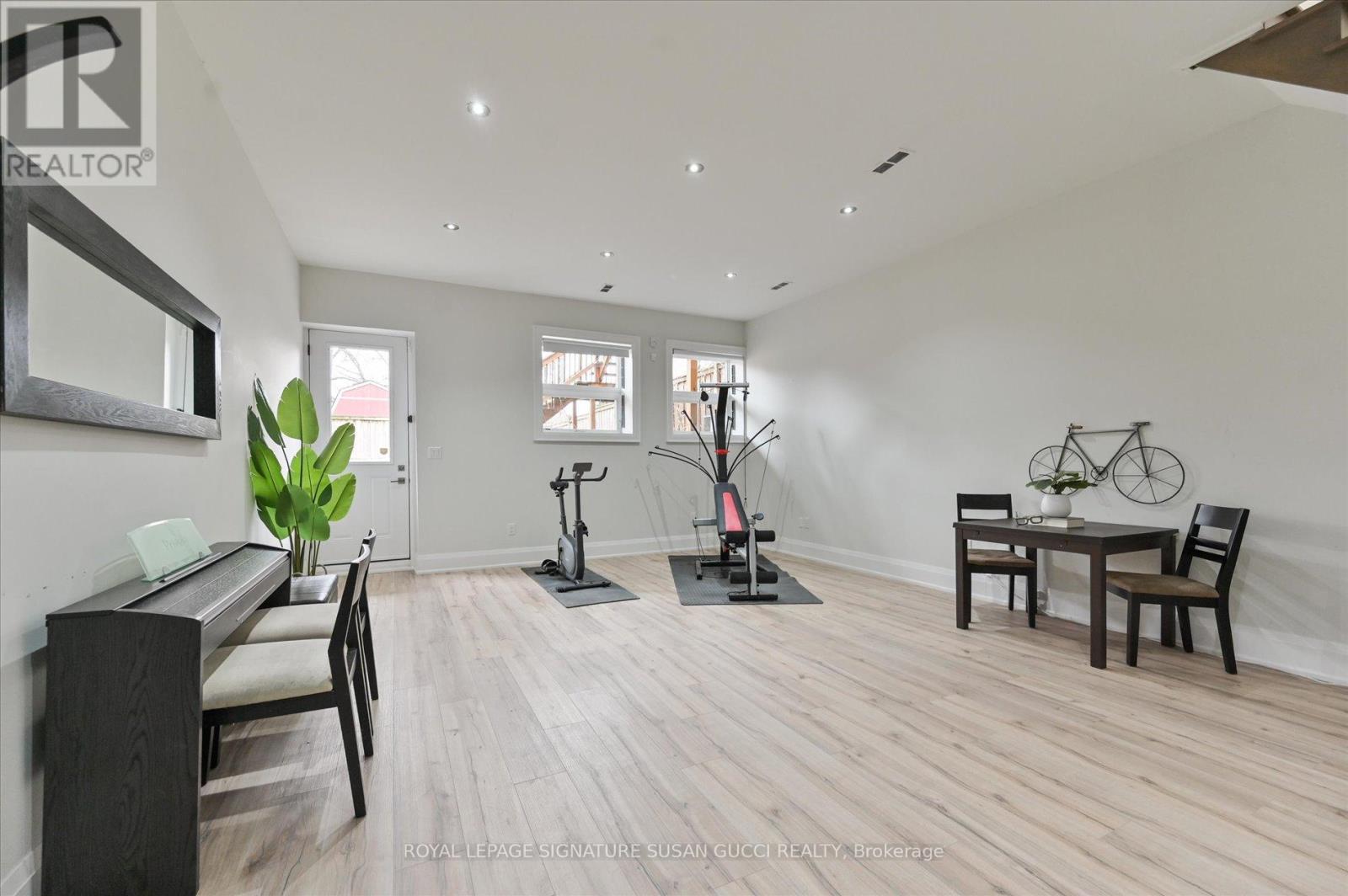 69 Holmstead Avenue, Toronto, Ontario  M4B 1T3 - Photo 43 - E13025010