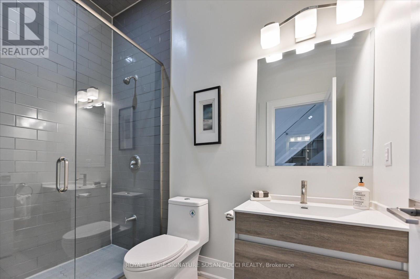 69 Holmstead Avenue, Toronto, Ontario  M4B 1T3 - Photo 44 - E13025010