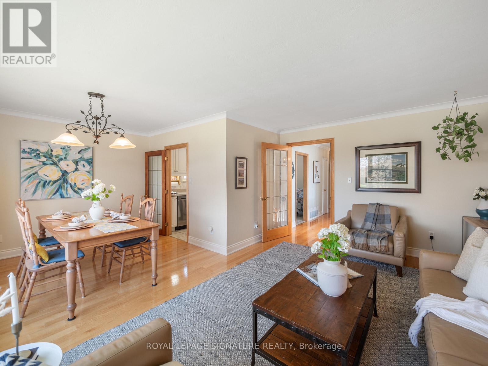 9 Wincrest Drive, Toronto, Ontario  M1P 4J3 - Photo 11 - E13025012