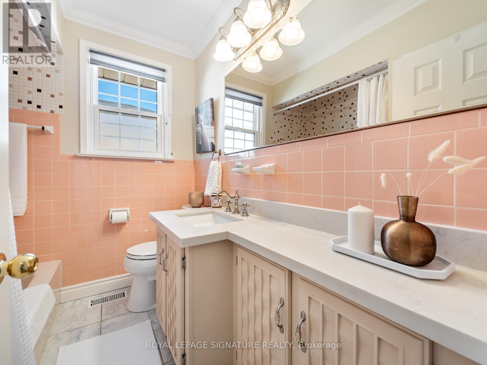 9 Wincrest Drive, Toronto, Ontario  M1P 4J3 - Photo 23 - E13025012