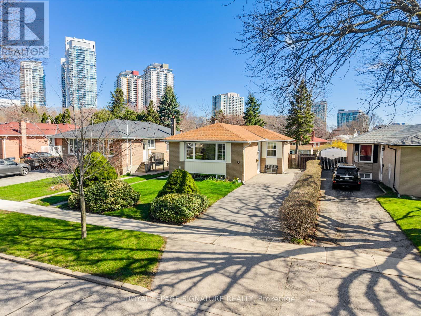 9 Wincrest Drive, Toronto, Ontario  M1P 4J3 - Photo 39 - E13025012