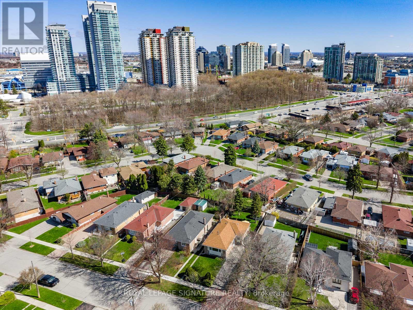 9 Wincrest Drive, Toronto, Ontario  M1P 4J3 - Photo 41 - E13025012