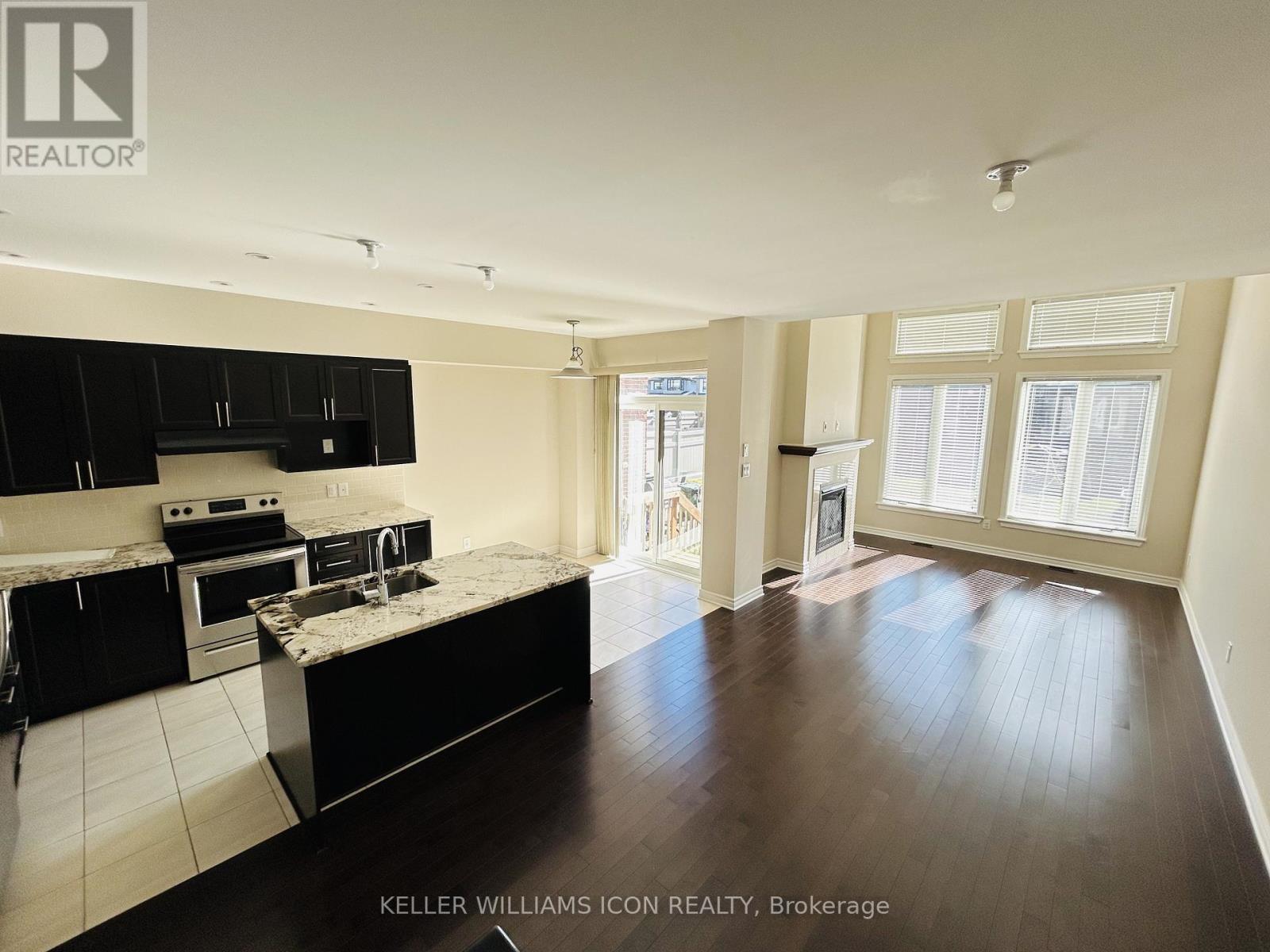 726 Guardian Grove, Ottawa, Ontario  K1X 0B2 - Photo 10 - X12819650