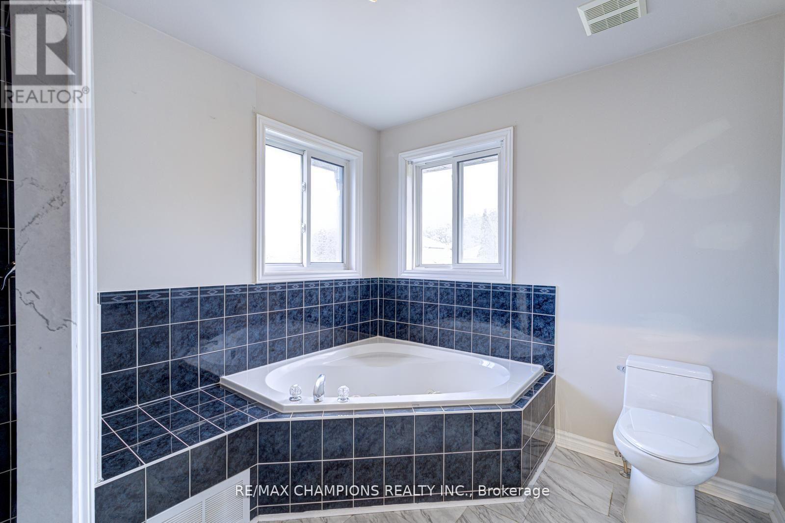 20 Bell Street, Barrie, Ontario  L4N 0J2 - Photo 26 - S13024880