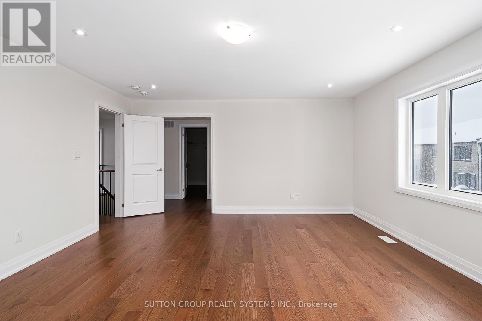 13 Sun Valley Avenue, Wasaga Beach, Ontario  L9Z 0N6 - Photo 31 - S13024946