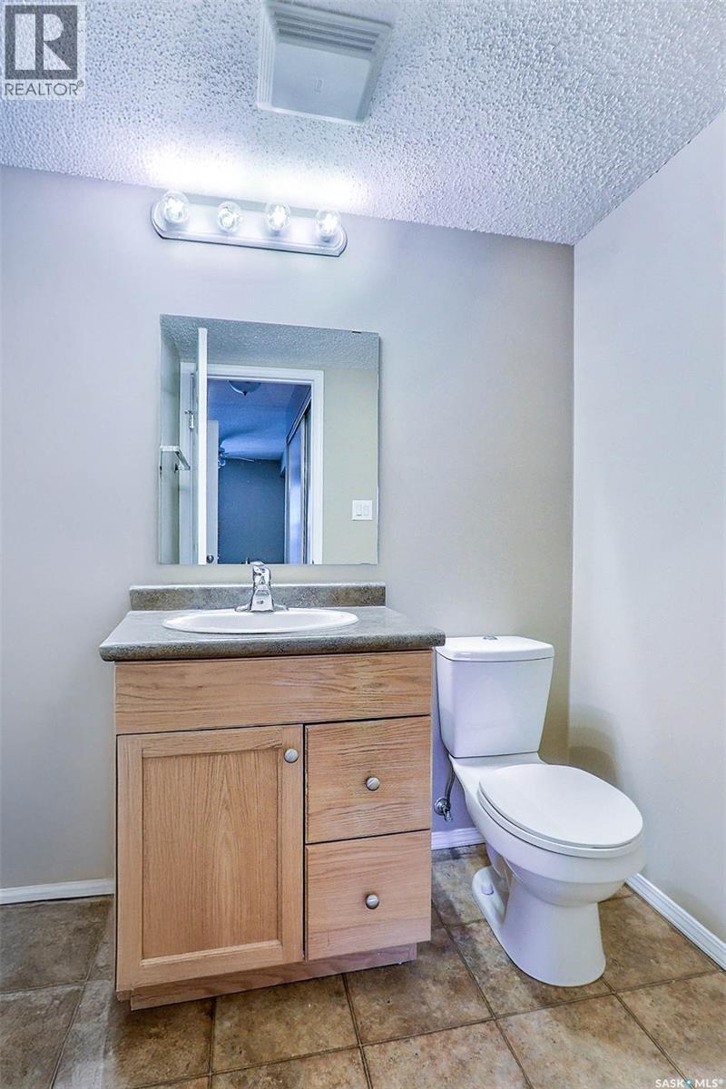 202 1901 1 1/2 Avenue W, Prince Albert, Saskatchewan  S6V 5A8 - Photo 8 - SK025091