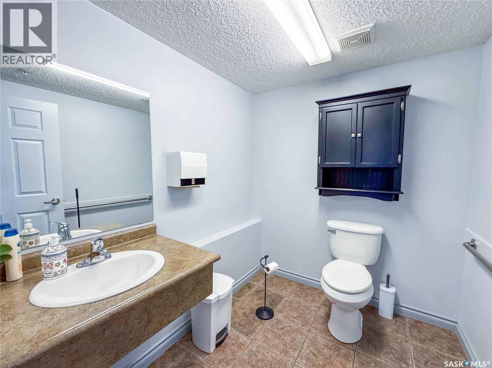 202 1901 1 1/2 Avenue W, Prince Albert, Saskatchewan  S6V 5A8 - Photo 18 - SK025091