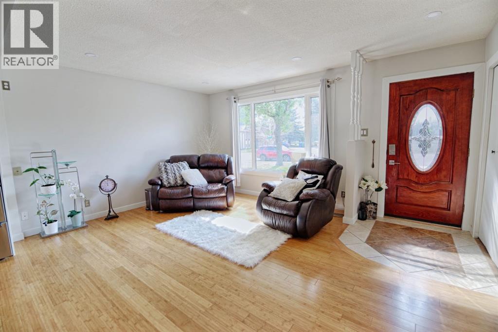 110 Ojibwa Road W, Lethbridge, Alberta  T1K 5L1 - Photo 4 - A2277516