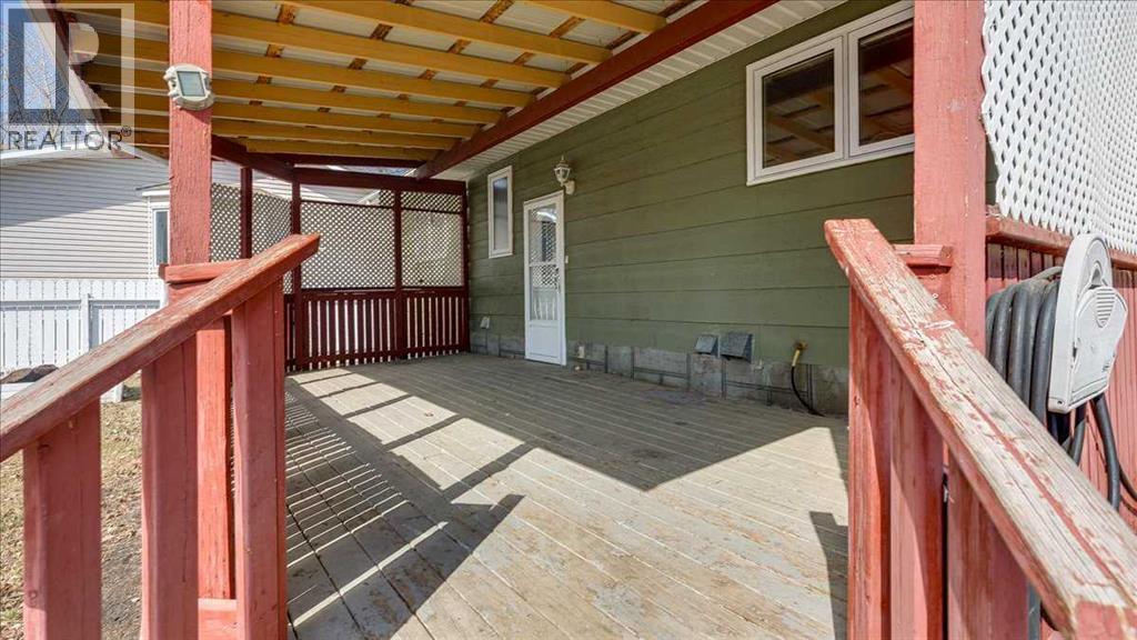 6107 57 Avenue, Ponoka, Alberta  T4J 1L2 - Photo 38 - A2302883