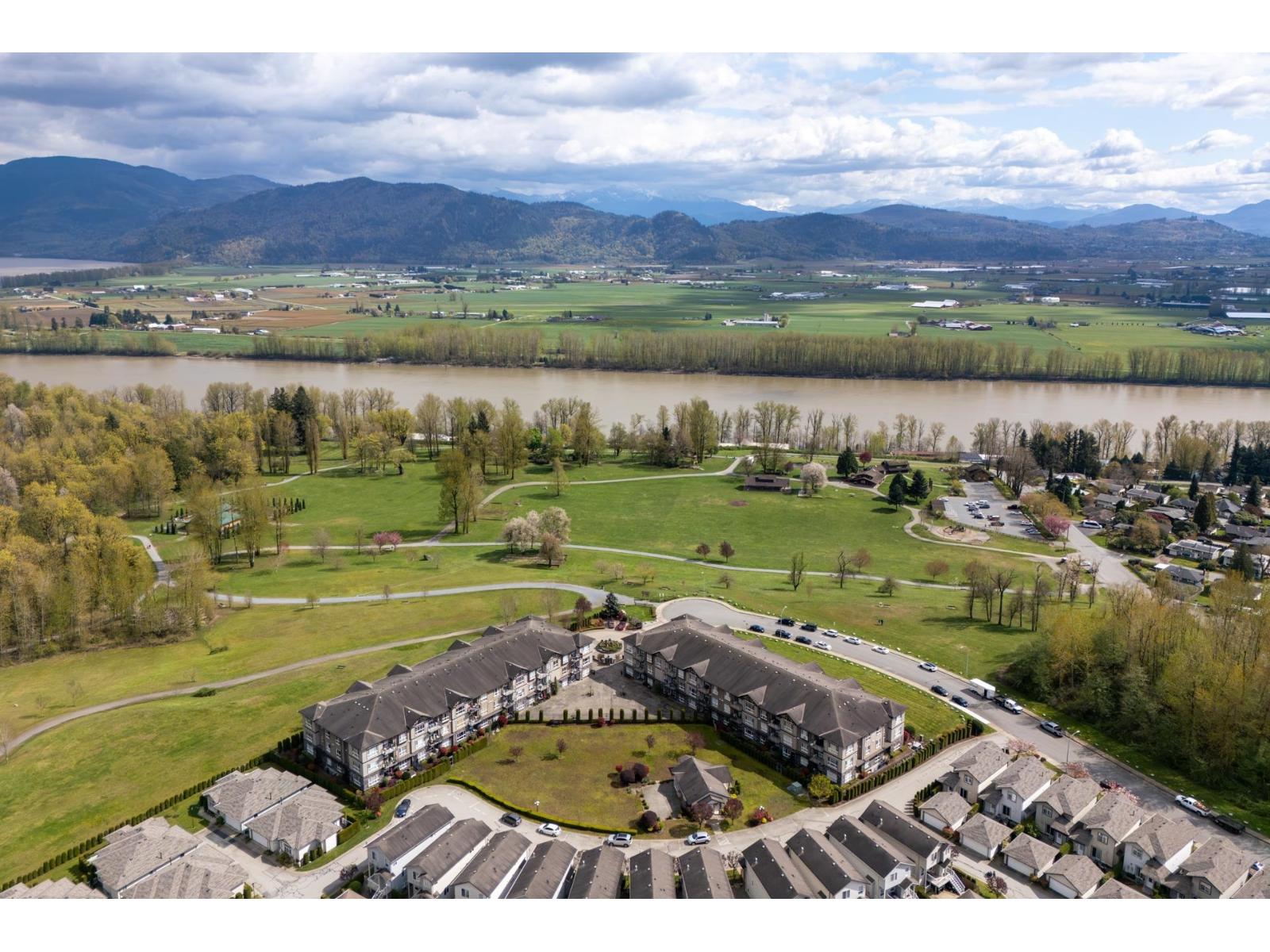 A119 33755 7 Avenue, Mission, British Columbia  V2V 0A4 - Photo 4 - R3113153