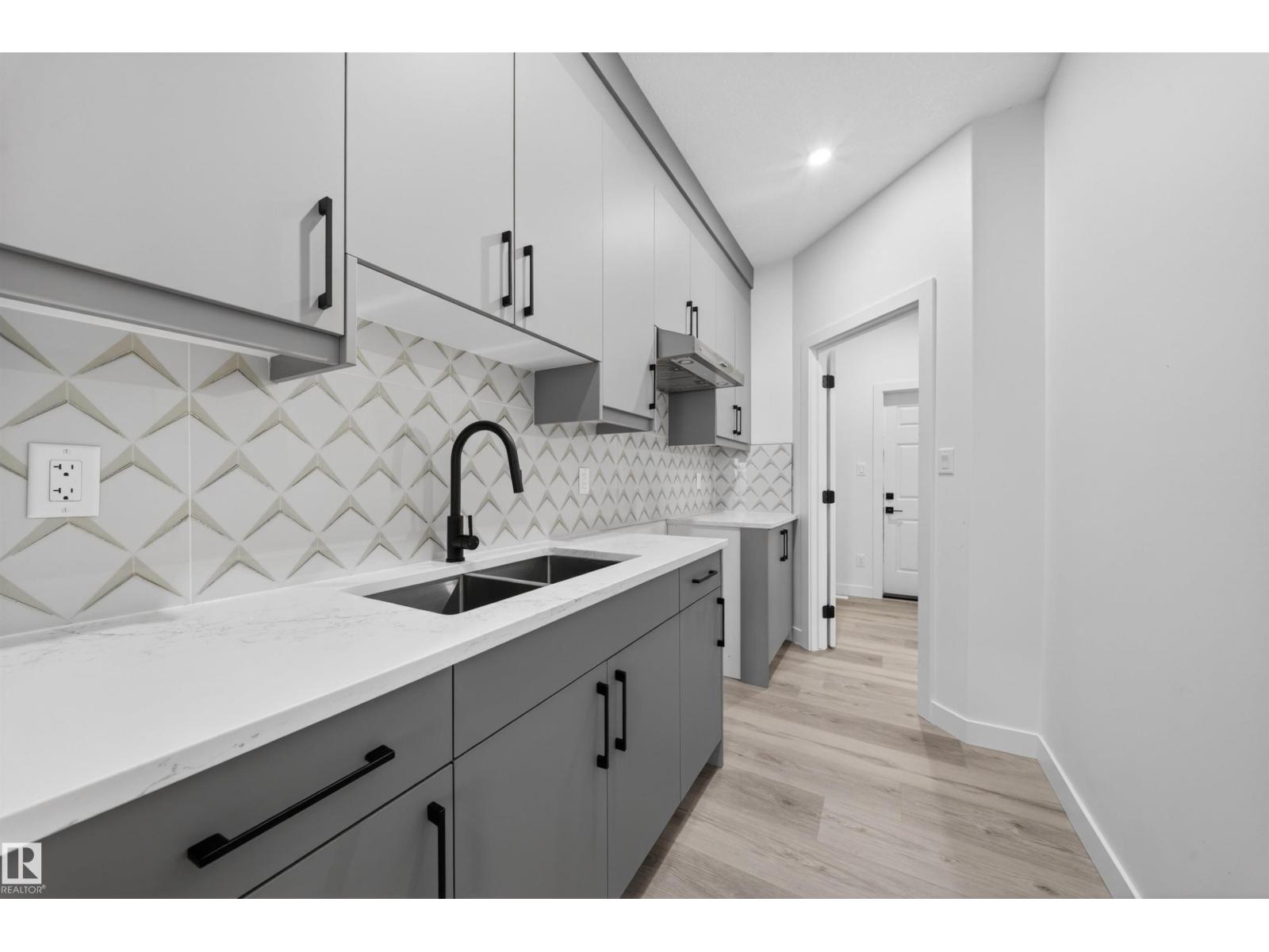 3906 41 Av, Beaumont, Alberta  T4X 3B5 - Photo 16 - E4483313