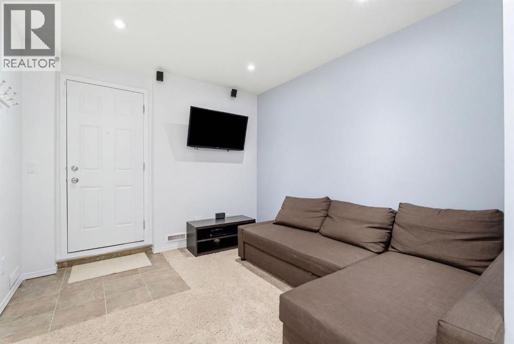 512 Panatella Square Nw, Calgary, Alberta  T3K 0T5 - Photo 37 - A2299653