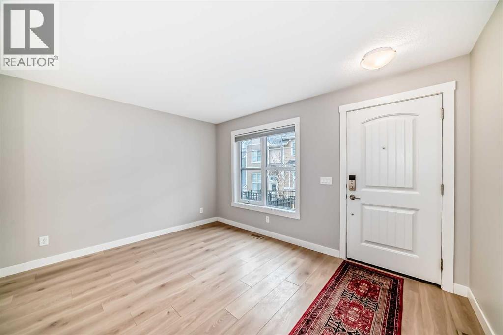 647 Cranbrook Walk SE, Calgary, Alberta  T3M 2V5 - Photo 11 - A2301049