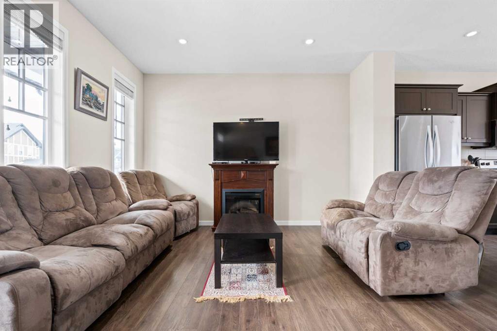 53 Amery Crescent, Crossfield, Alberta  T0M 0S0 - Photo 8 - A2301531