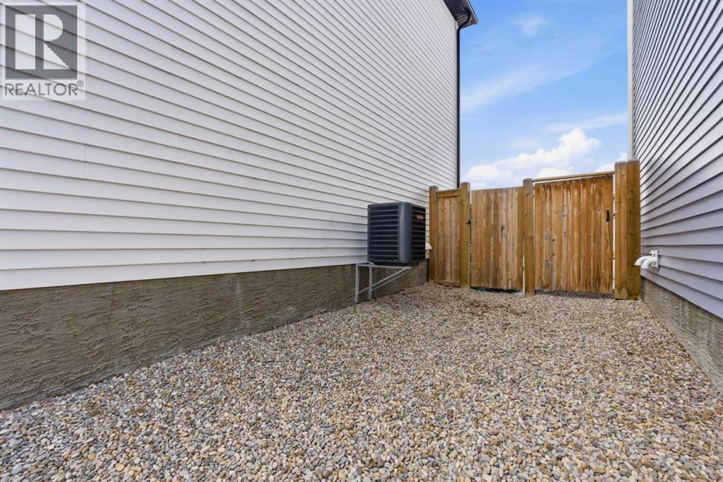 53 Amery Crescent, Crossfield, Alberta  T0M 0S0 - Photo 39 - A2301531