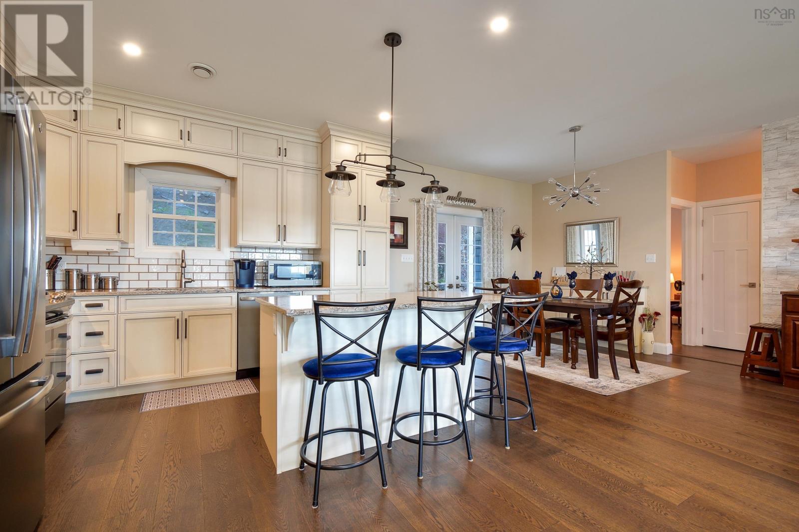 39170 Cabot Trail Road, Ingonish, Nova Scotia  B0C 1L0 - Photo 9 - 202601118