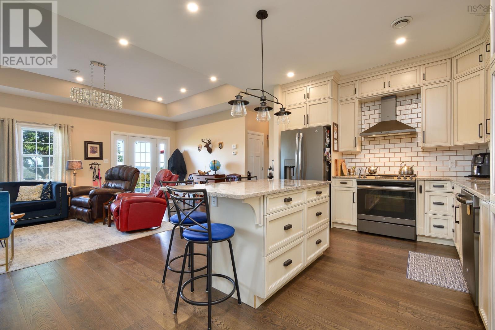 39170 Cabot Trail Road, Ingonish, Nova Scotia  B0C 1L0 - Photo 10 - 202601118