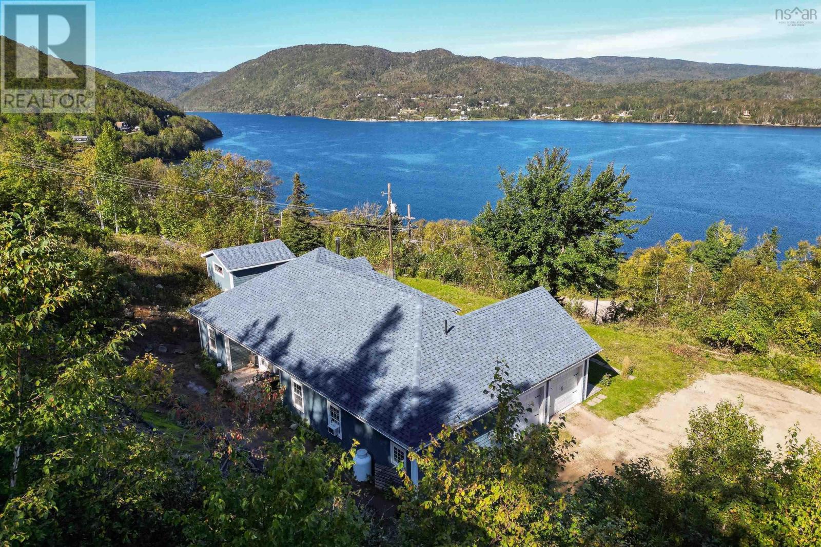 39170 Cabot Trail Road, Ingonish, Nova Scotia  B0C 1L0 - Photo 43 - 202601118