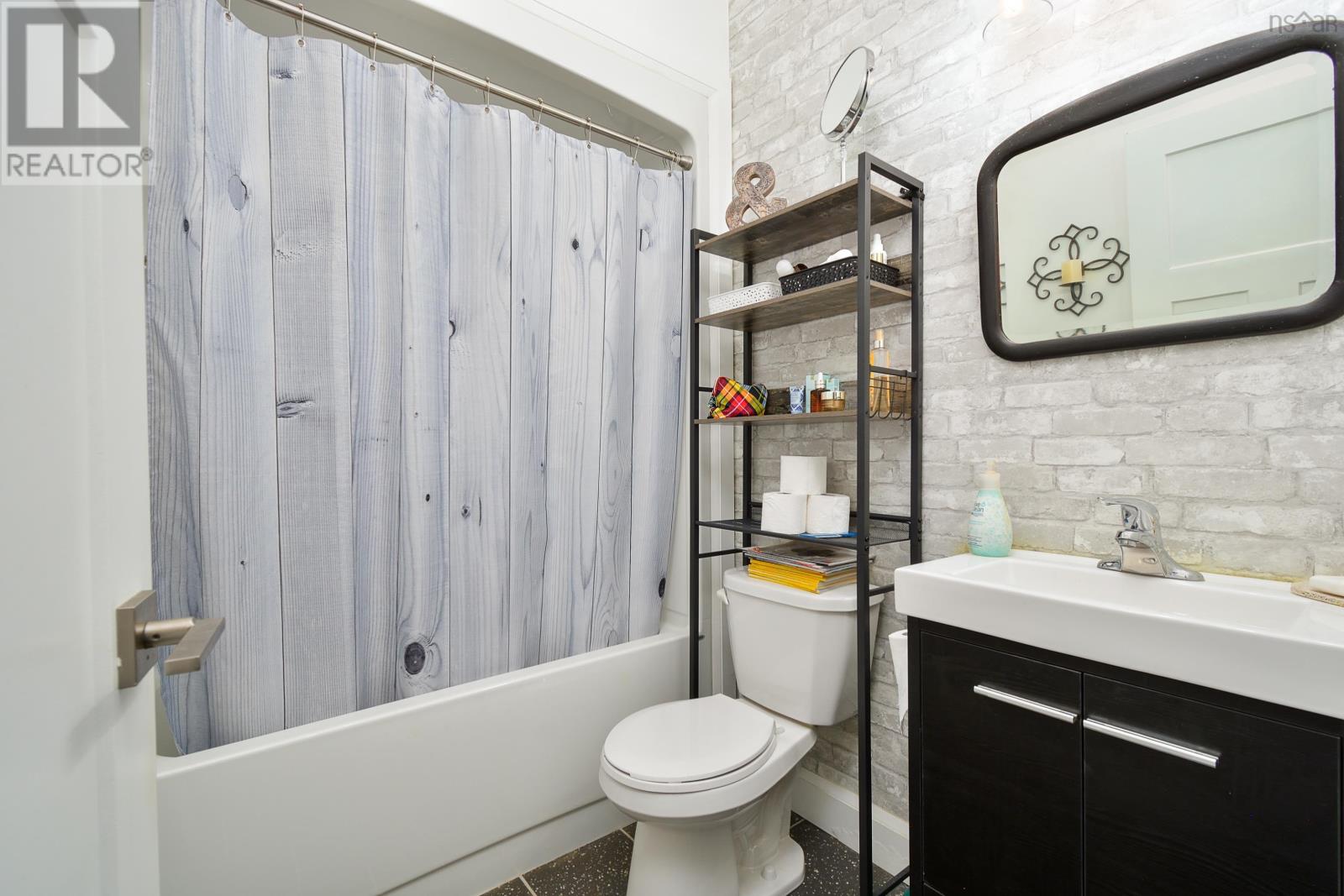 39170 Cabot Trail Road, Ingonish, Nova Scotia  B0C 1L0 - Photo 27 - 202601118