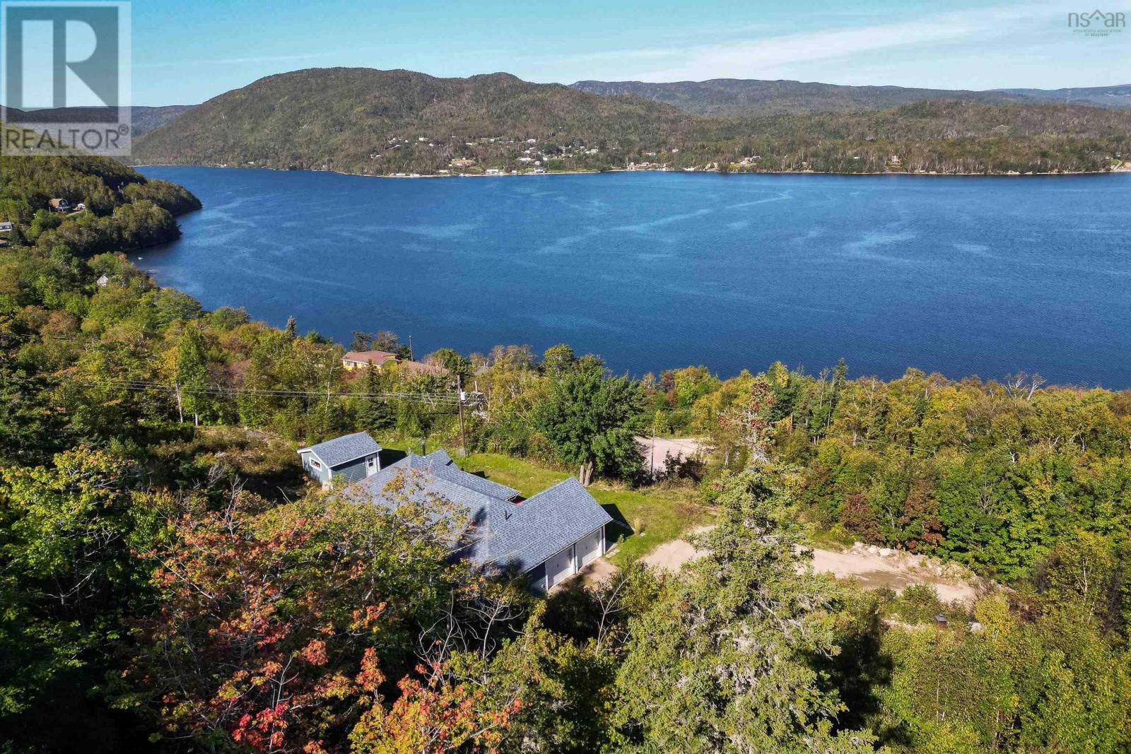 39170 Cabot Trail Road, Ingonish, Nova Scotia  B0C 1L0 - Photo 35 - 202601118