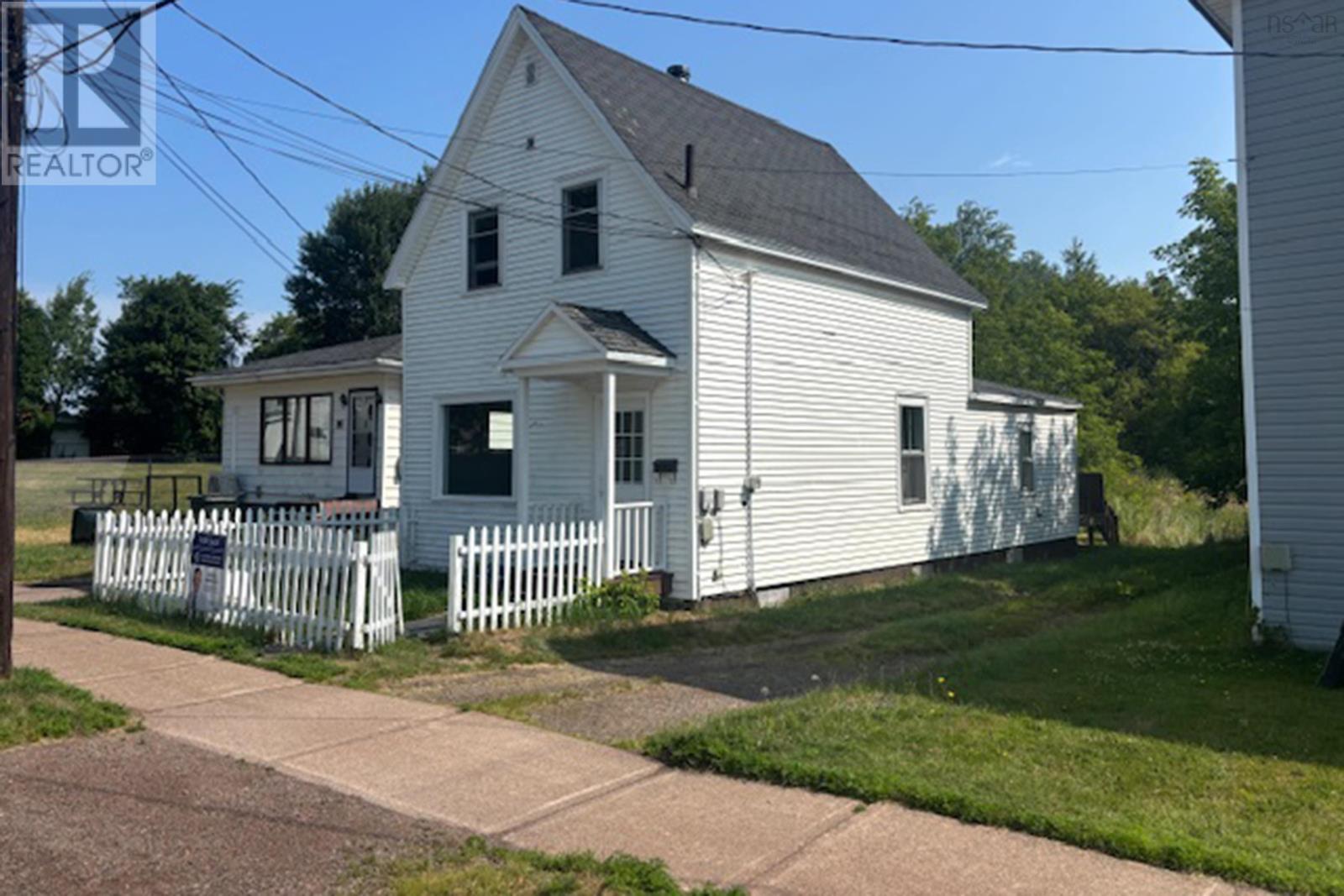 20 Park Street, Amherst, Nova Scotia