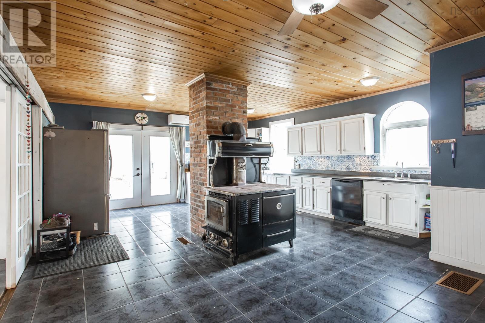 10419 Highway 1, Paradise, Nova Scotia  B0S 1L0 - Photo 32 - 202608117