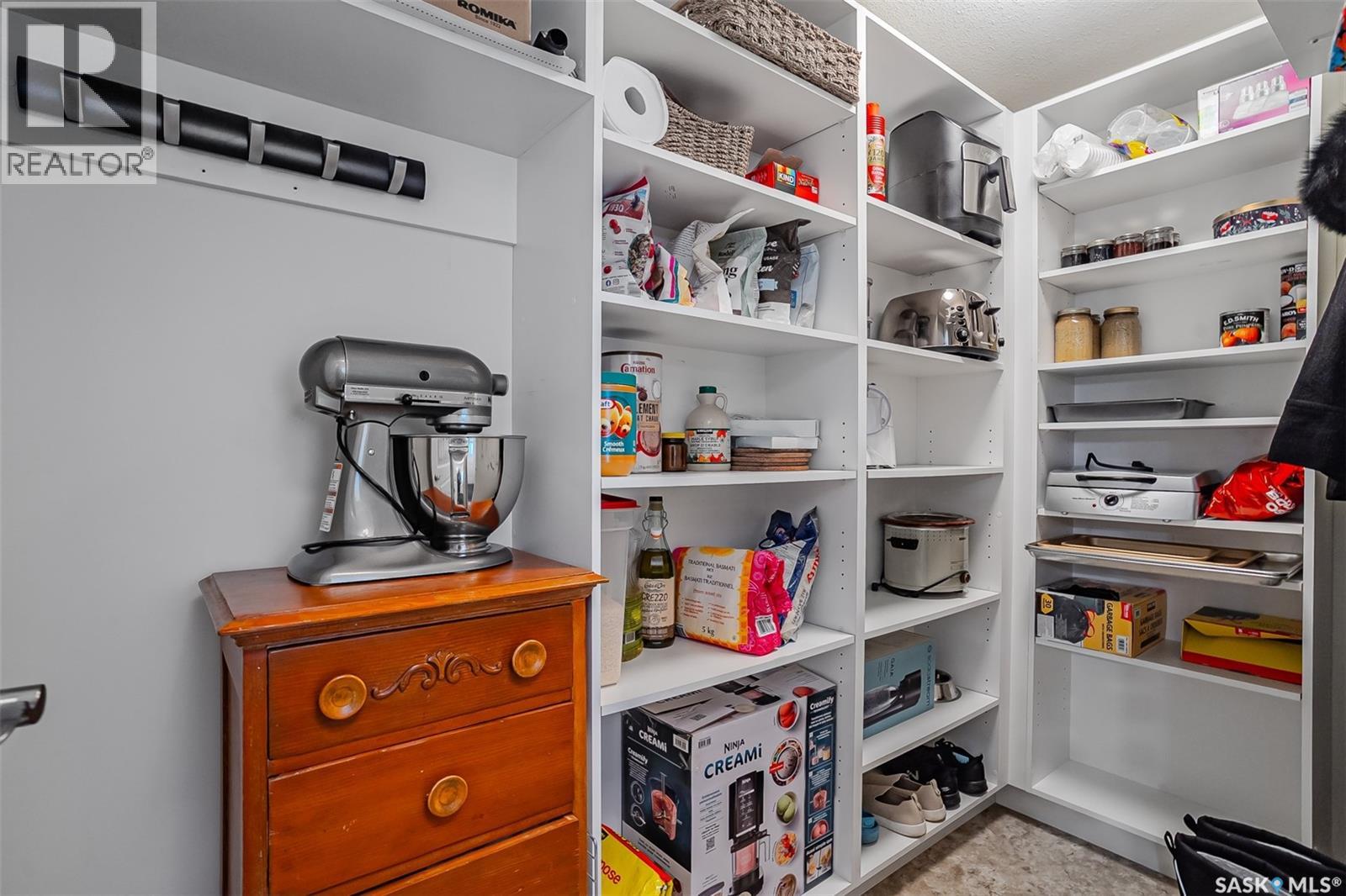 1036 Willowgrove Crescent, Saskatoon, Saskatchewan  S7W 0H7 - Photo 16 - SK033451