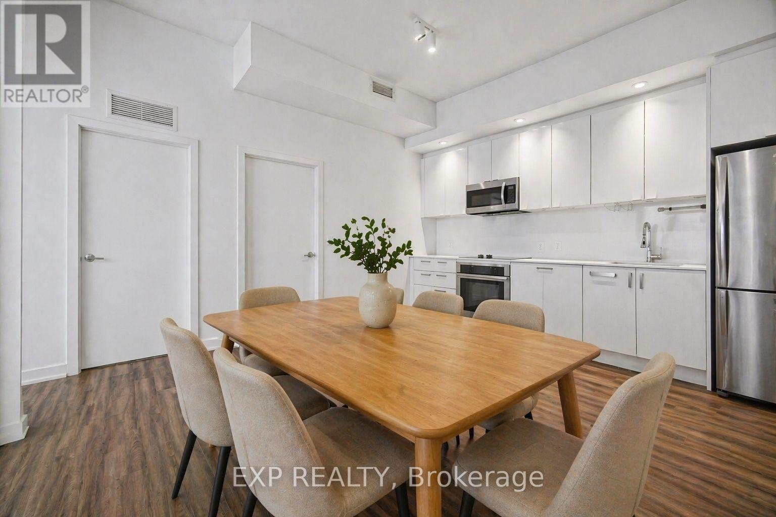 3202 - 1928 Lake Shore Boulevard W, Toronto, Ontario  M6S 0B1 - Photo 3 - W13024878