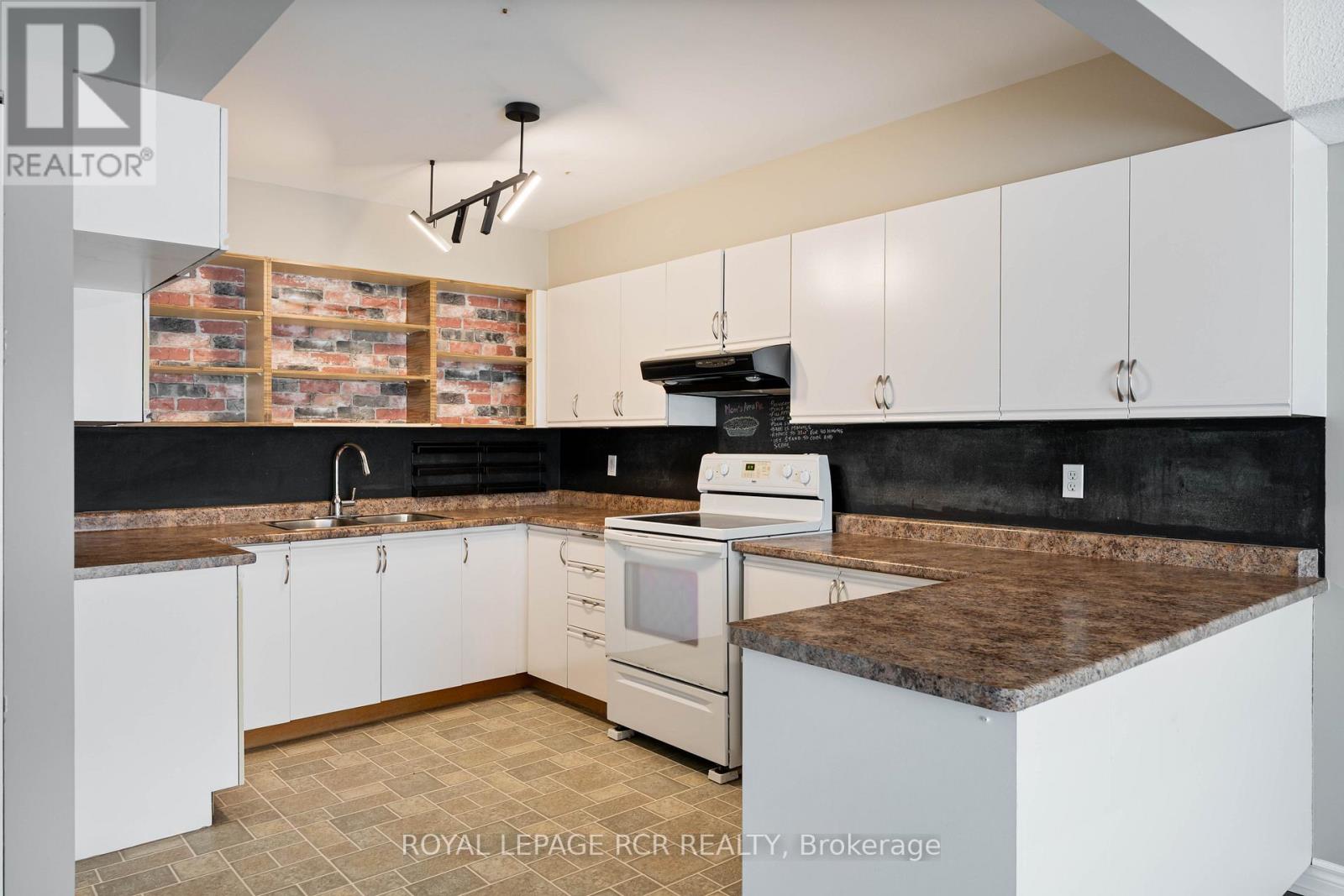 32 - 16 Fourth Street, Orangeville, Ontario  L9W 4N7 - Photo 8 - W13024882