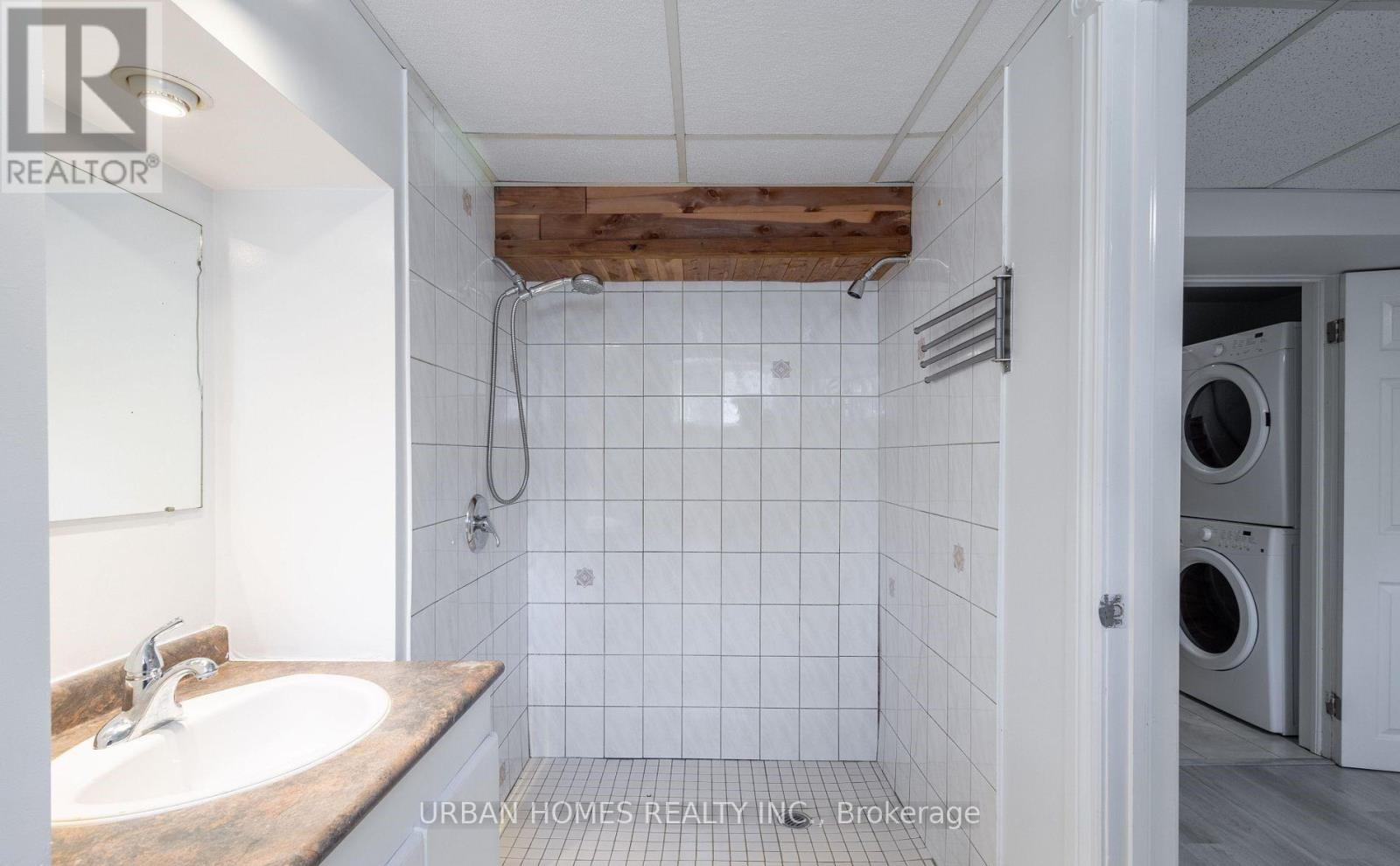 Lower - 322 Third Line, Oakville, Ontario  L6L 4A4 - Photo 6 - W13024904