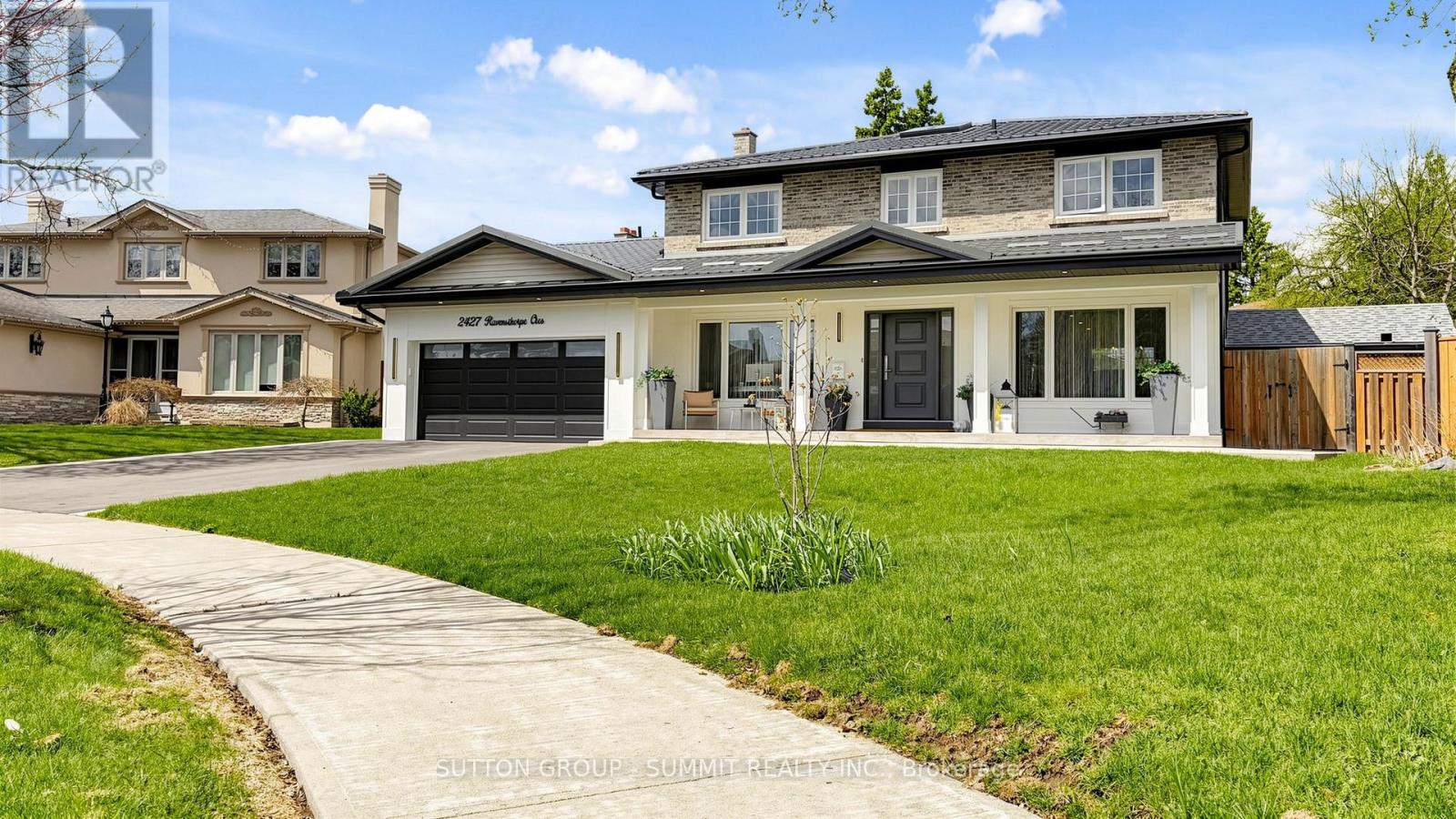 2427 Ravensthorpe Crescent, Mississauga, Ontario  L5C 2Y4 - Photo 3 - W13024918