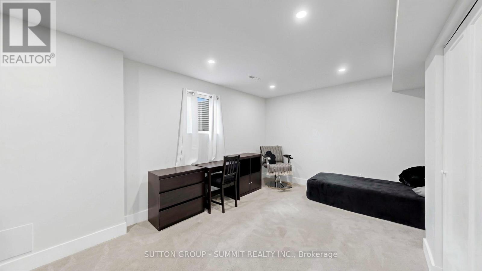 2427 Ravensthorpe Crescent, Mississauga, Ontario  L5C 2Y4 - Photo 38 - W13024918