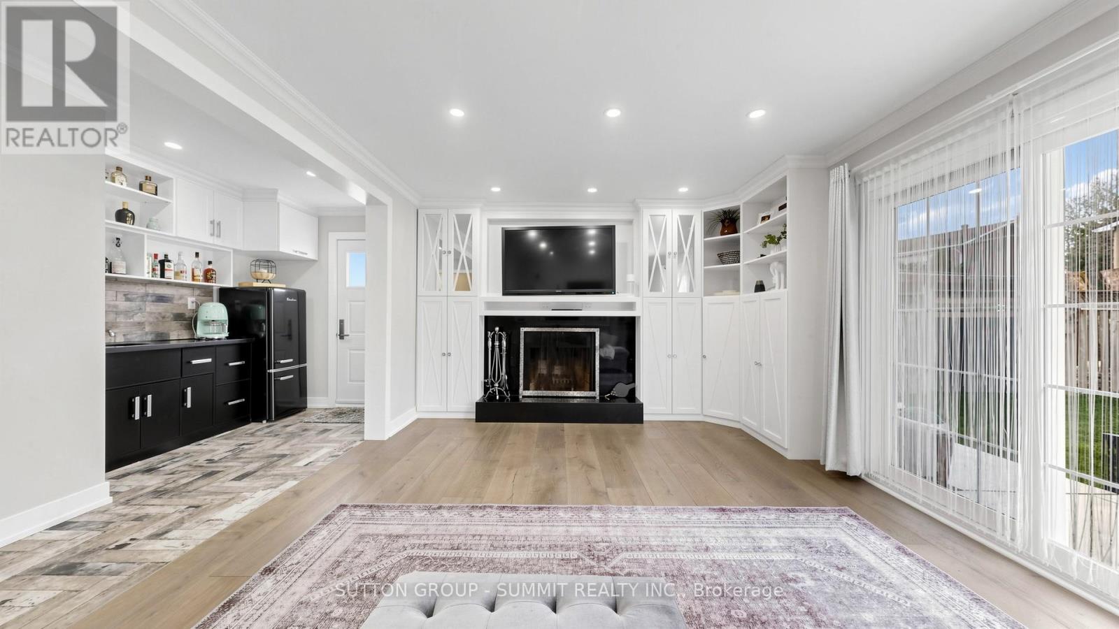 2427 Ravensthorpe Crescent, Mississauga, Ontario  L5C 2Y4 - Photo 8 - W13024918