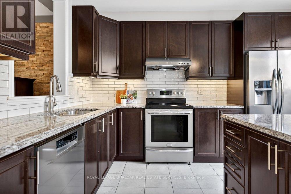 446 Grey Landing, Milton, Ontario  L9E 0B3 - Photo 20 - W13024922