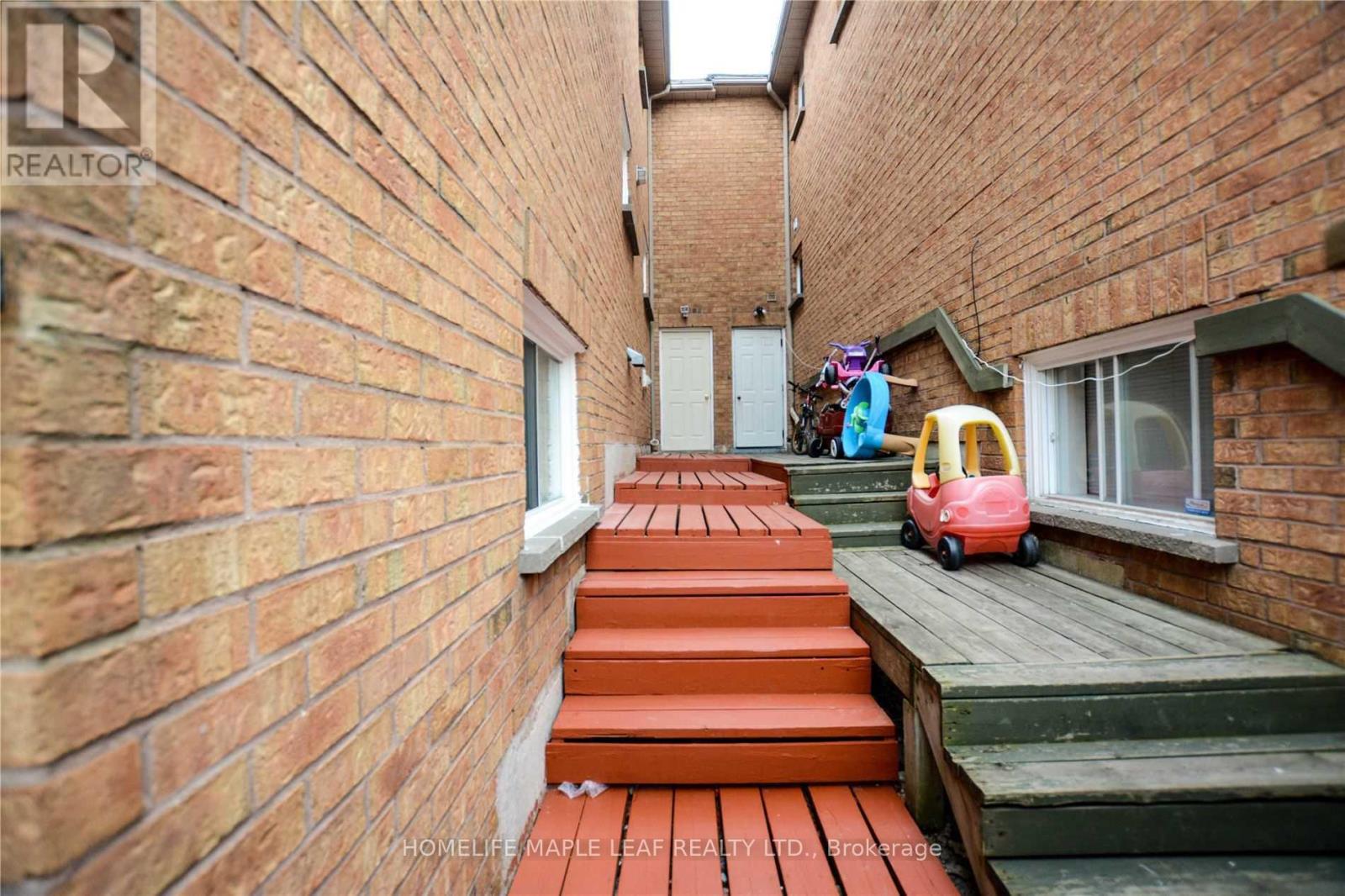 735 Constellation Drive, Mississauga, Ontario  L5R 2V7 - Photo 24 - W13024966