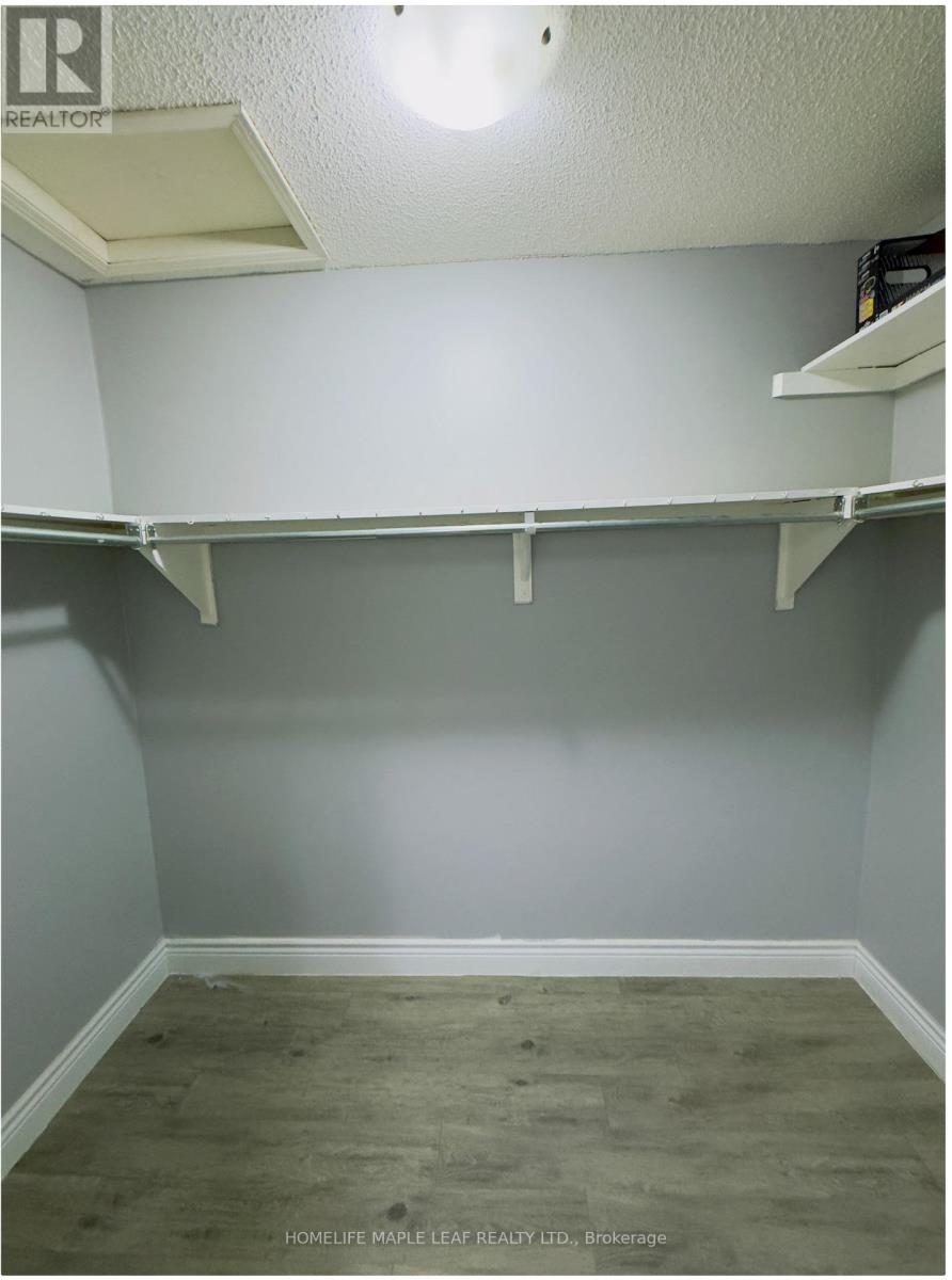 735 Constellation Drive, Mississauga, Ontario  L5R 2V7 - Photo 35 - W13024966