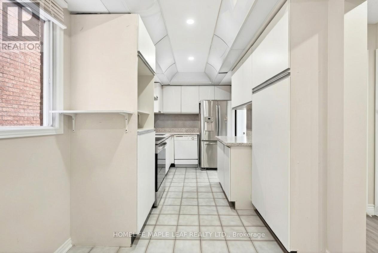 735 Constellation Drive, Mississauga, Ontario  L5R 2V7 - Photo 9 - W13024966