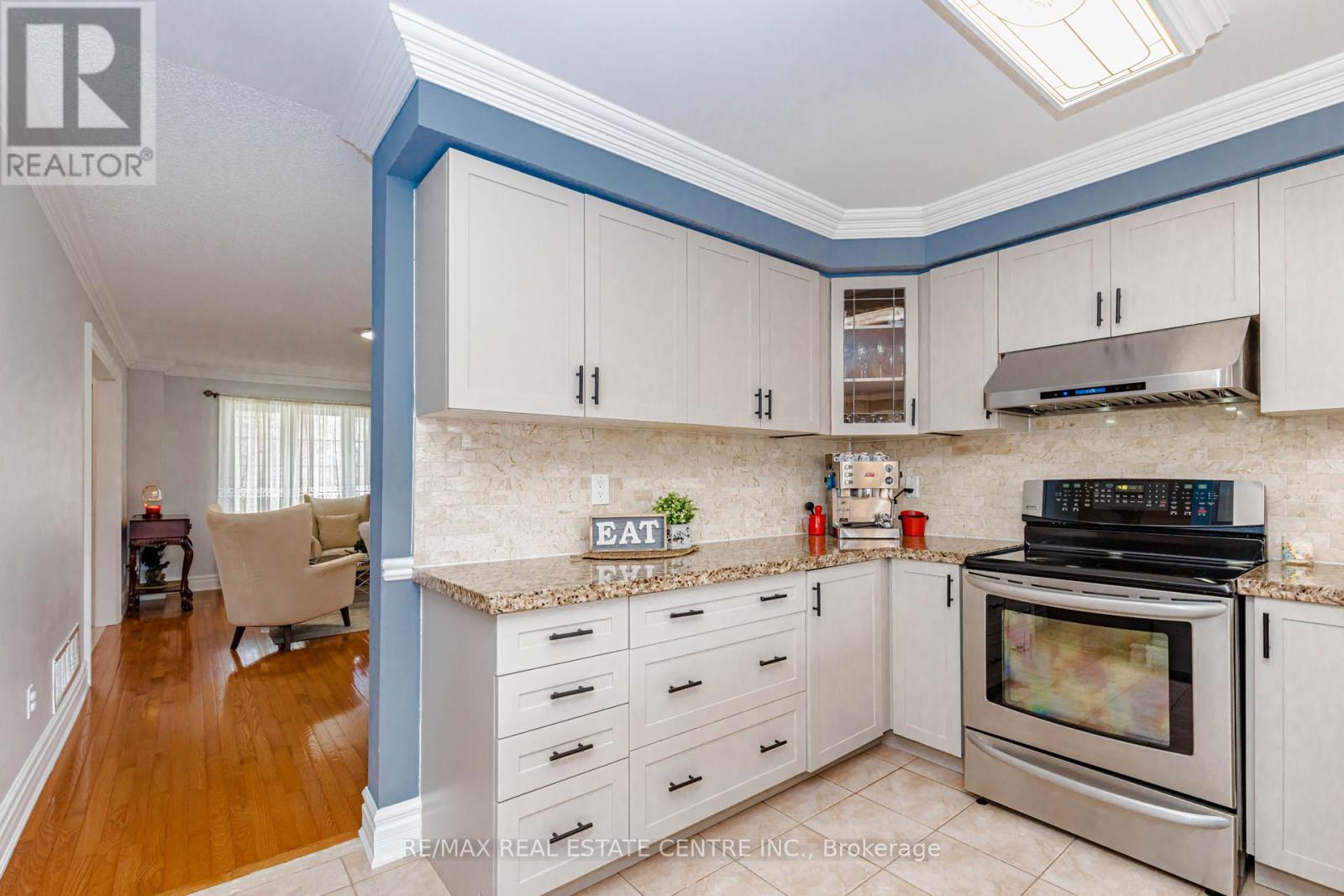 93 Woodvalley Drive, Brampton, Ontario  L7A 2G1 - Photo 10 - W13024982