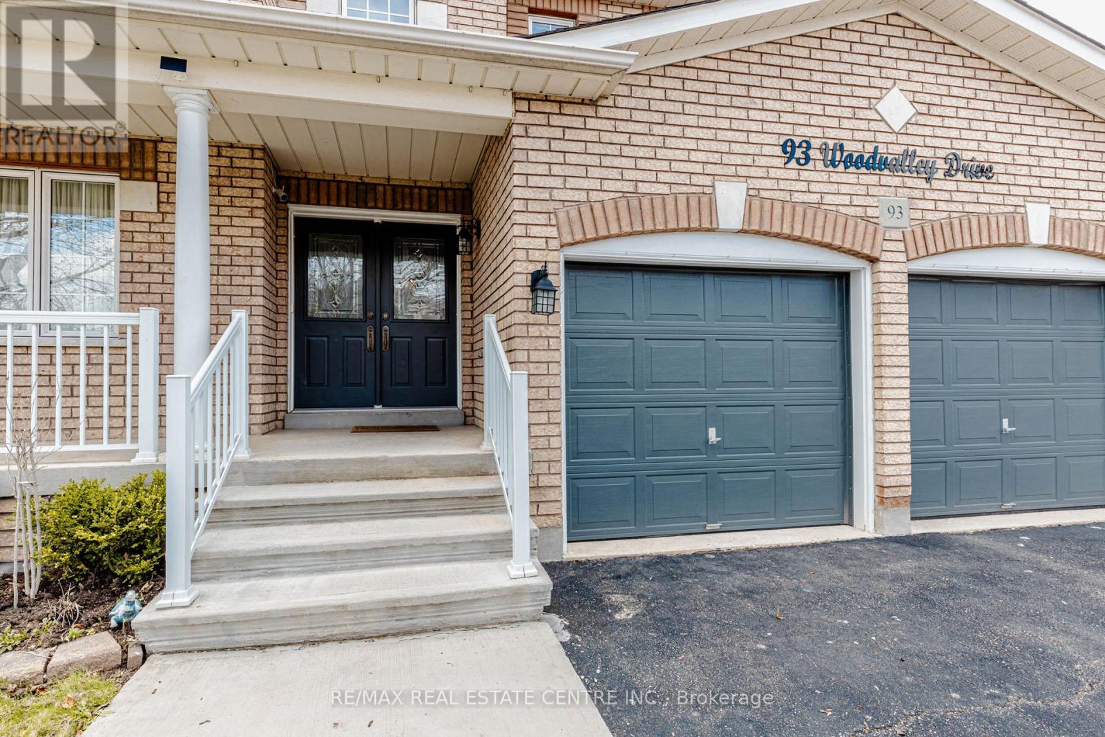 93 Woodvalley Drive, Brampton, Ontario  L7A 2G1 - Photo 2 - W13024982