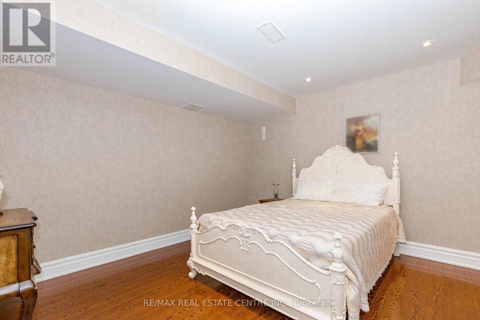 93 Woodvalley Drive, Brampton, Ontario  L7A 2G1 - Photo 35 - W13024982