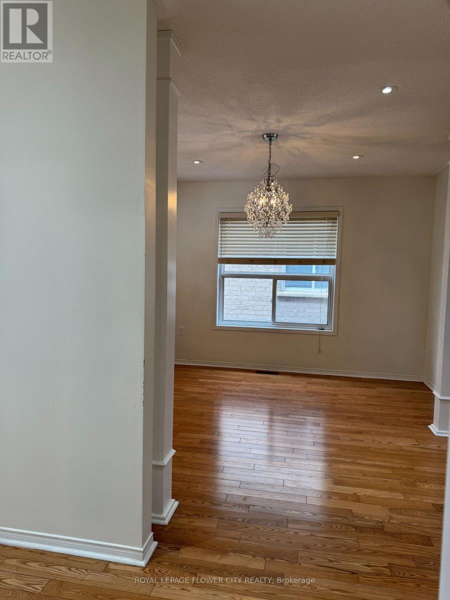 Upper - 58 Brentcliff Drive, Brampton, Ontario  L7A 2N2 - Photo 12 - W13024994