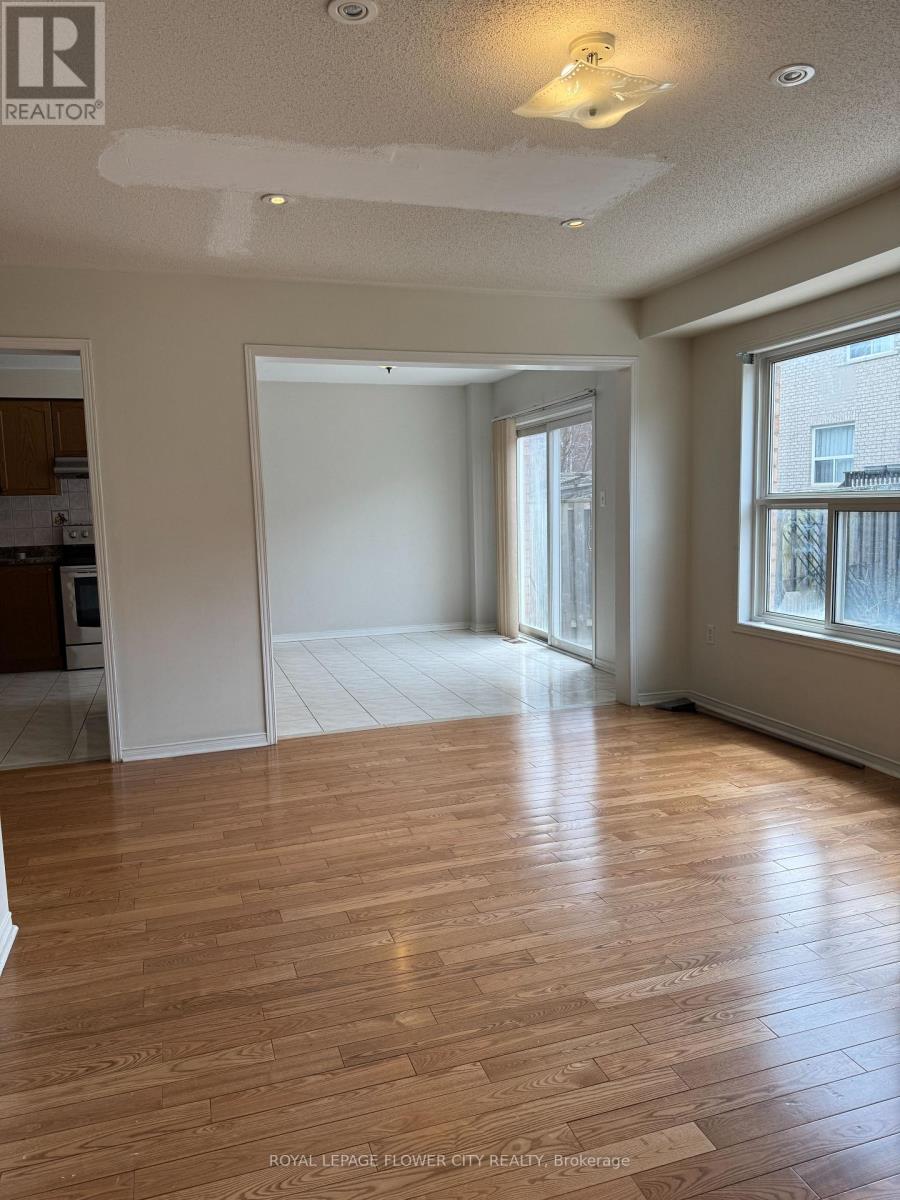 Upper - 58 Brentcliff Drive, Brampton, Ontario  L7A 2N2 - Photo 15 - W13024994