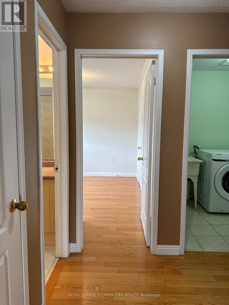 Upper - 58 Brentcliff Drive, Brampton, Ontario  L7A 2N2 - Photo 29 - W13024994