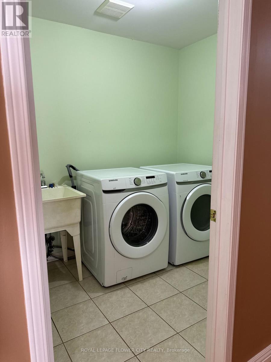 Upper - 58 Brentcliff Drive, Brampton, Ontario  L7A 2N2 - Photo 34 - W13024994