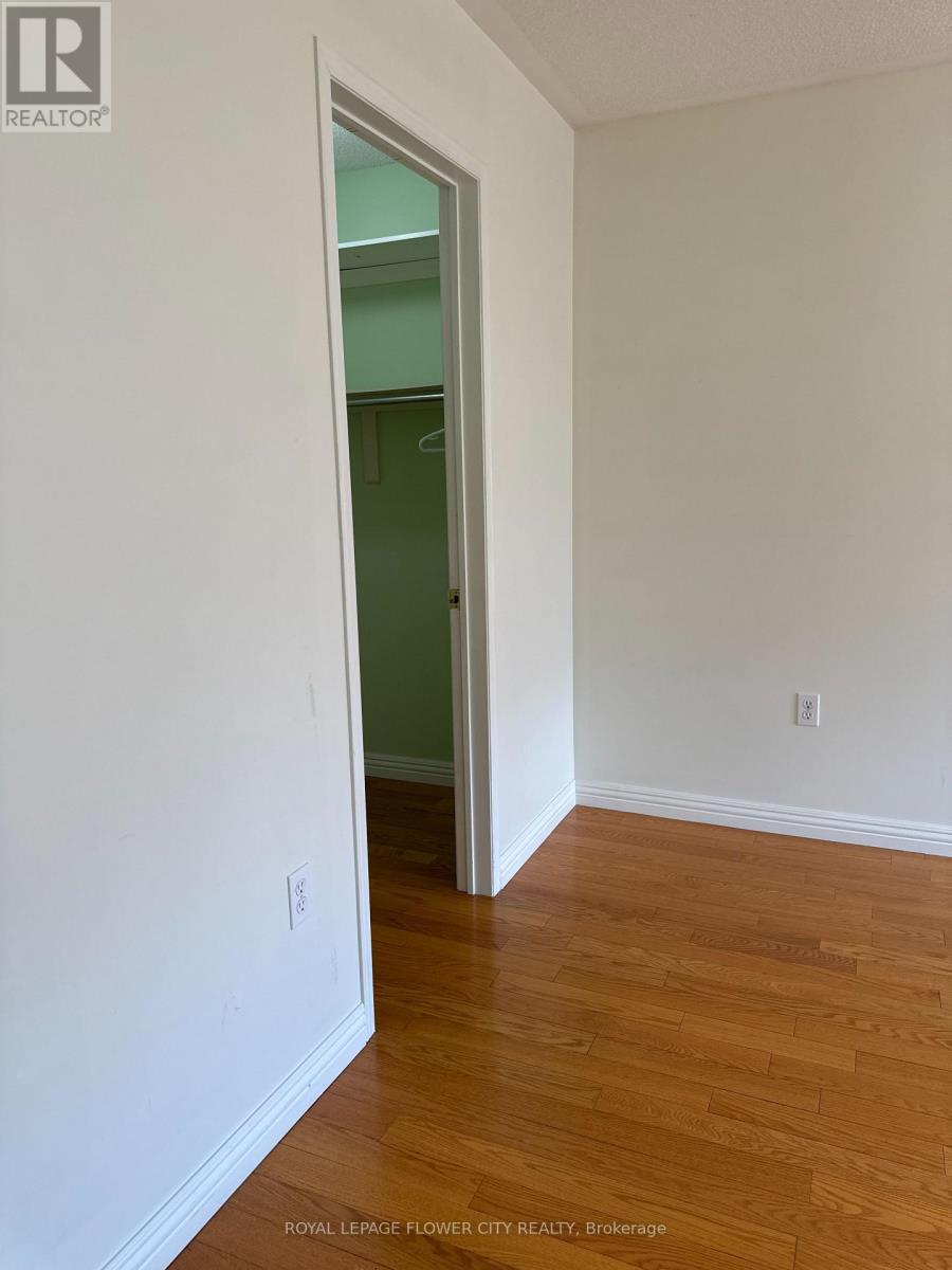 Upper - 58 Brentcliff Drive, Brampton, Ontario  L7A 2N2 - Photo 36 - W13024994